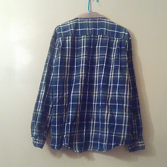 XL Wrangler Long Sleeve Button Front Shirt. - Picture 3 of 3